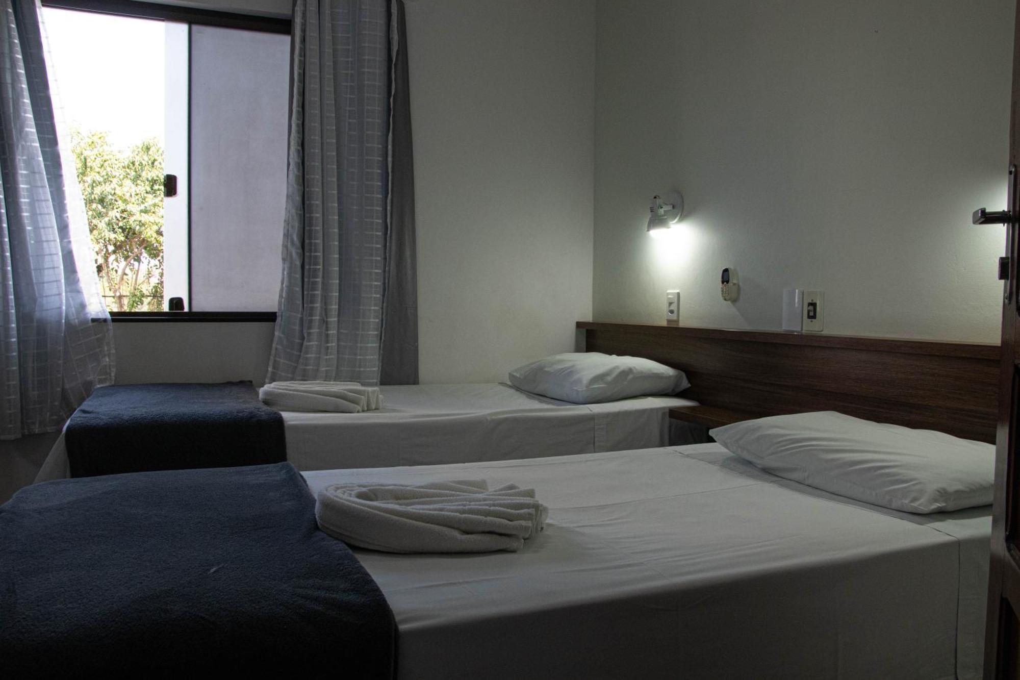 Hotel 15 De Julho Фос-ду-Іґуасу Екстер'єр фото